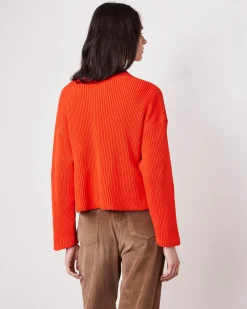 Pull luccita